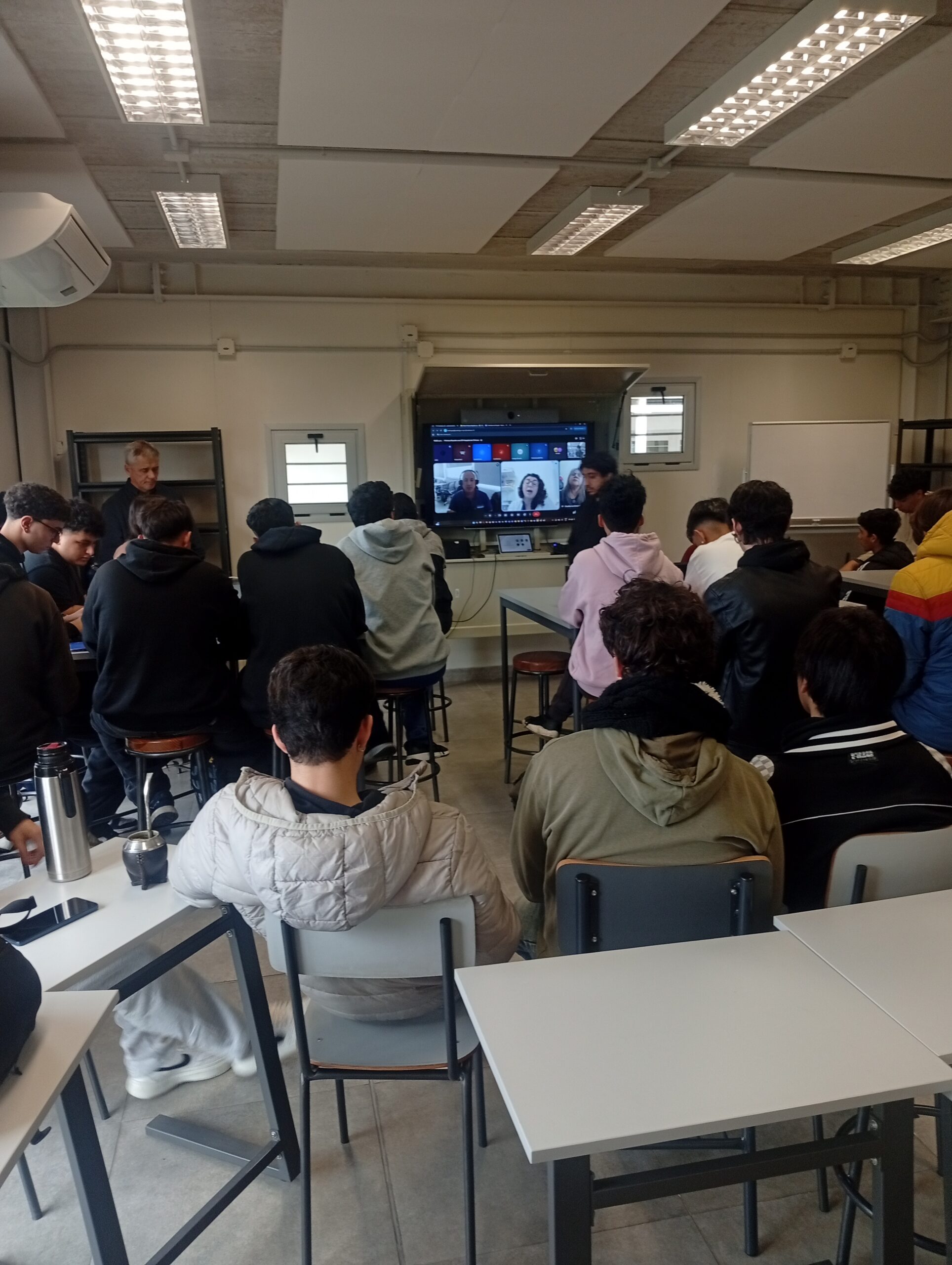 En este momento estás viendo Estudiantes de Bachillerato Tecnológico Bilingüe trabajarán junto al Hospital de Clínicas en sus Proyectos de Egreso 2026